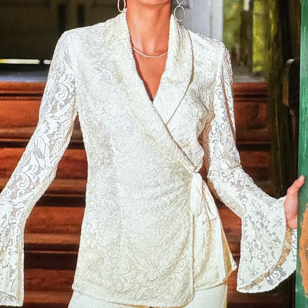 Lace asymmetric tunic never worn size medium